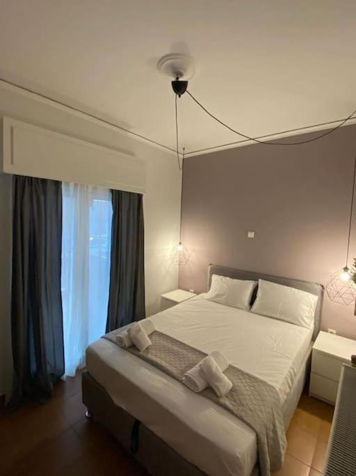 Pent House With Terrace Apartment Piraeus Bagian luar foto
